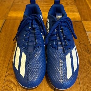 Kids football cleats